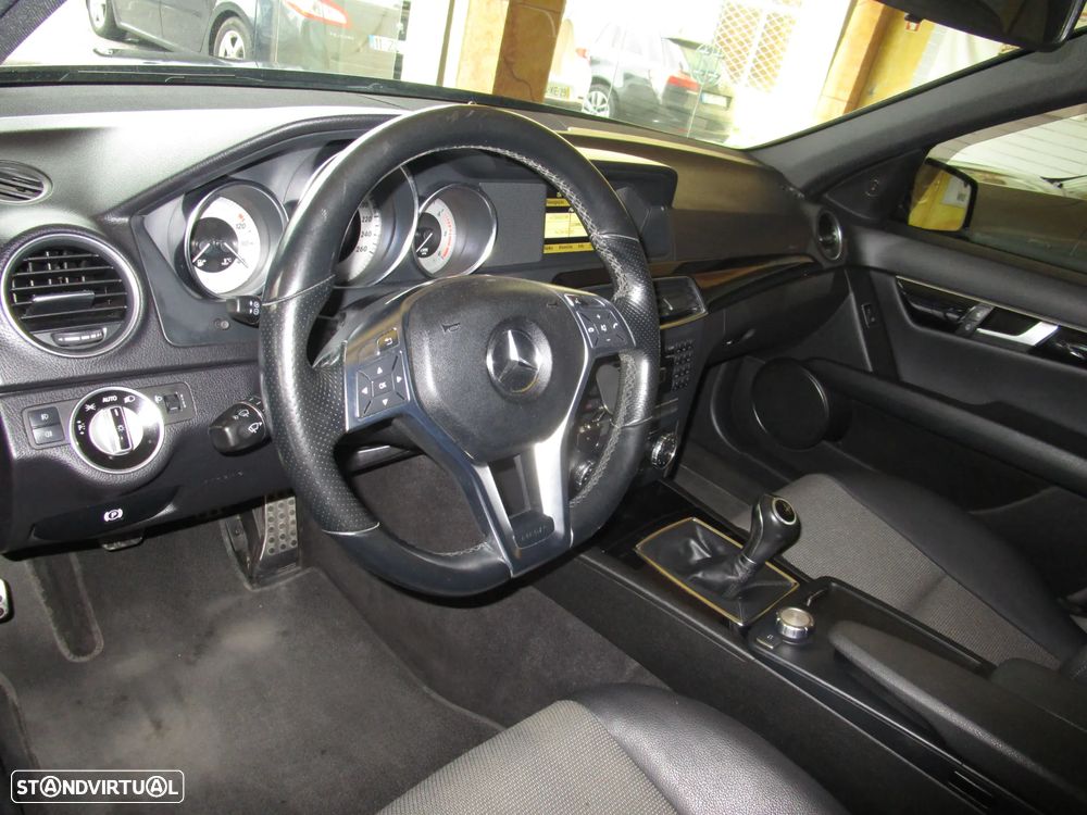 Mercedes-Benz C 250 Station CDI DPF BlueEFFICIENCY Avantgarde - 24