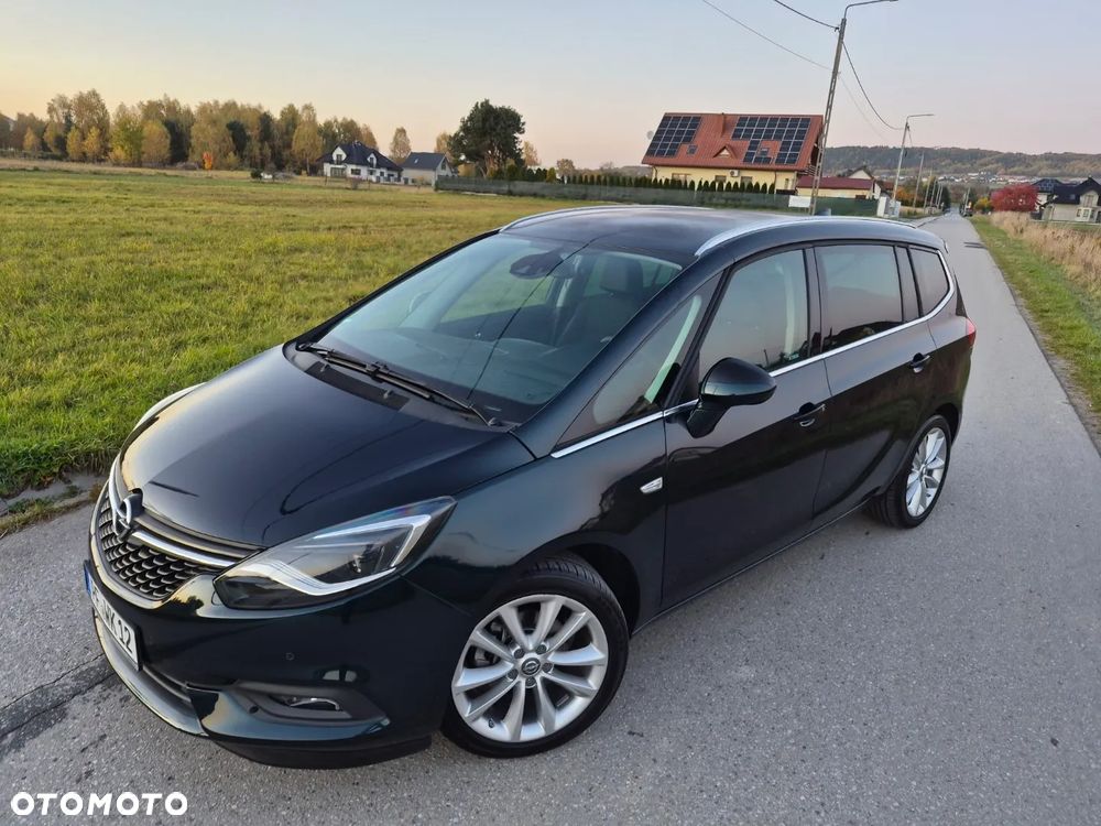 Opel Zafira 2017 photo 2