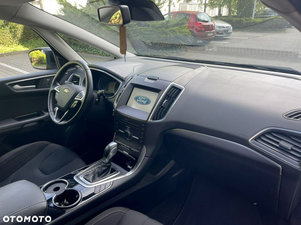 Ford S-Max - 27
