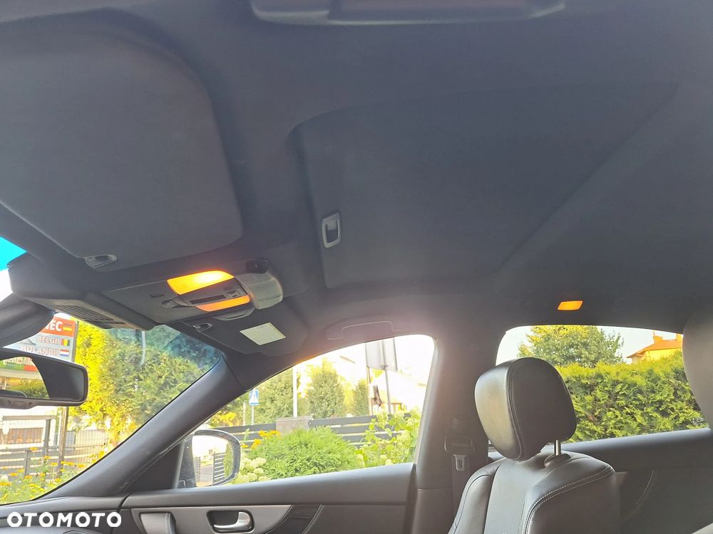 Infiniti FX FX30d S - 26