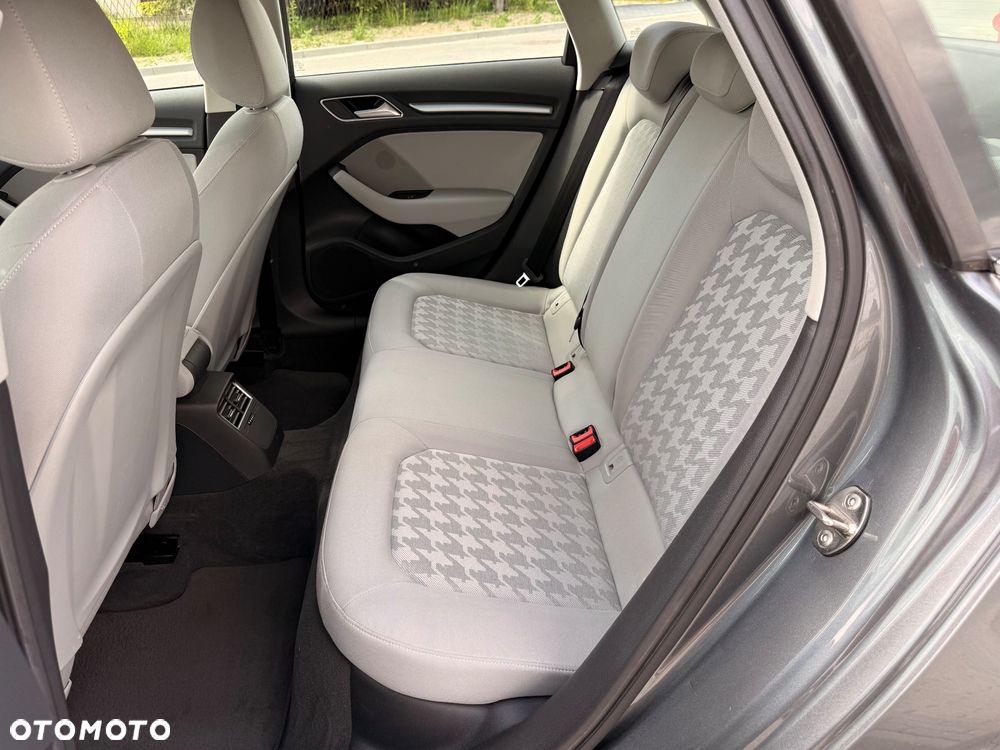 Audi A3 Sportback 1.4 TFSI Attraction - 27