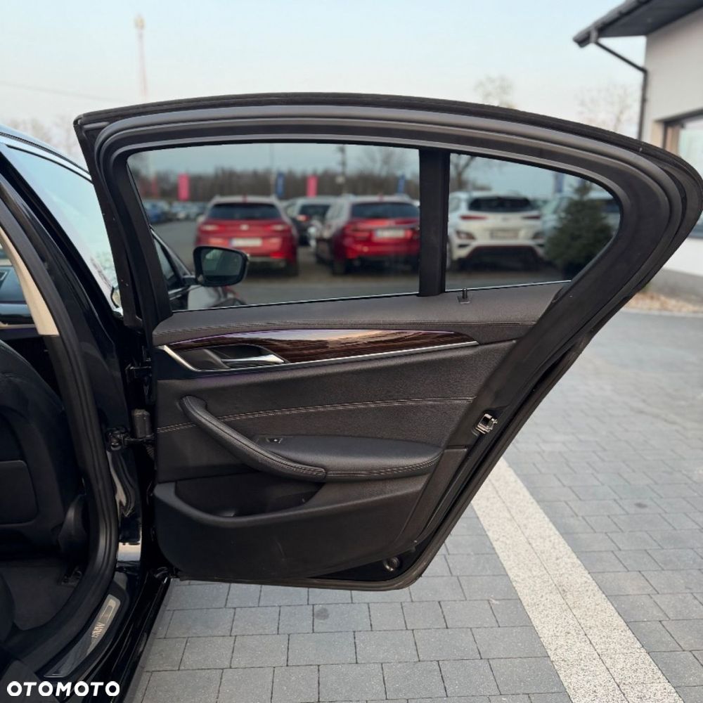 BMW Seria 5 - 23