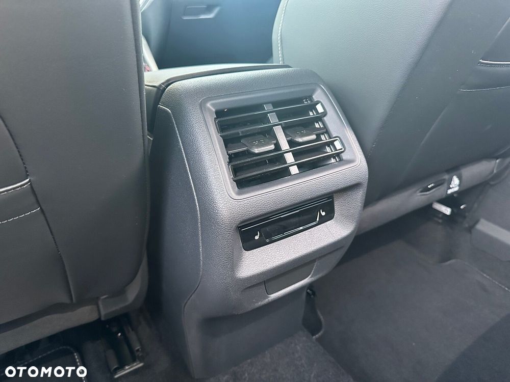 Volkswagen Tiguan - 30