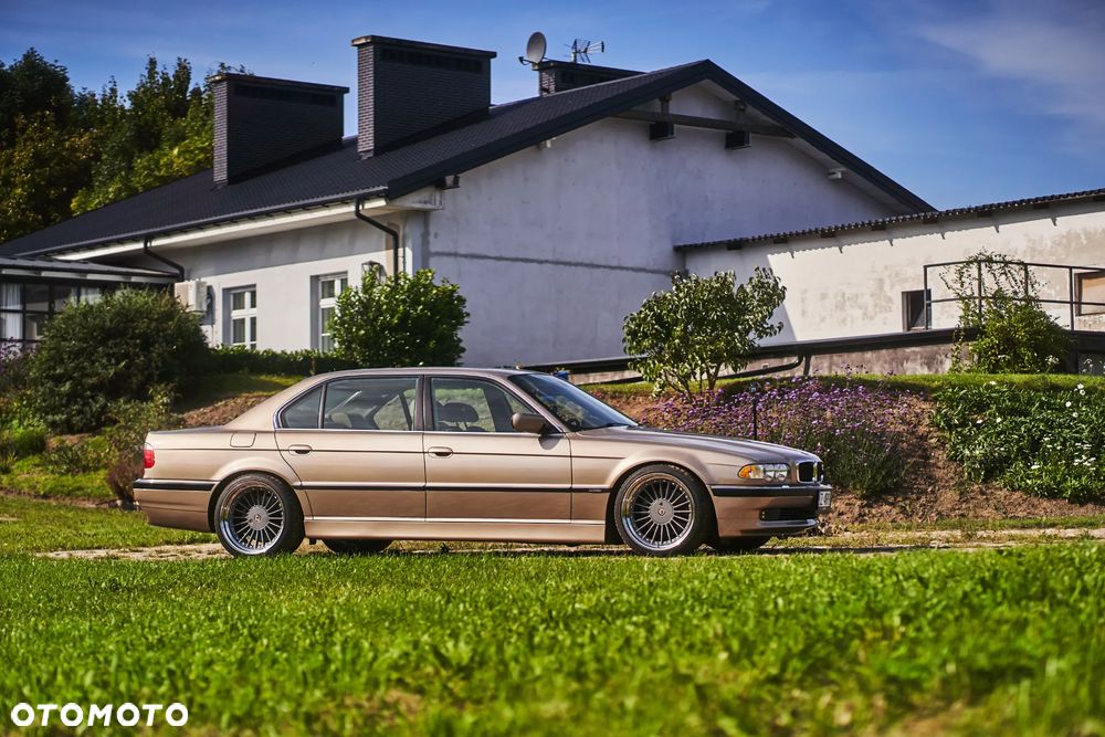 BMW Seria 7 - 19