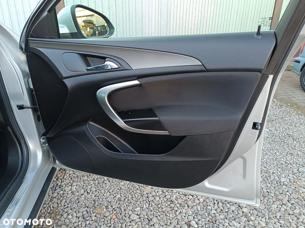 Opel Insignia 1.6 Turbo Design Edition - 26