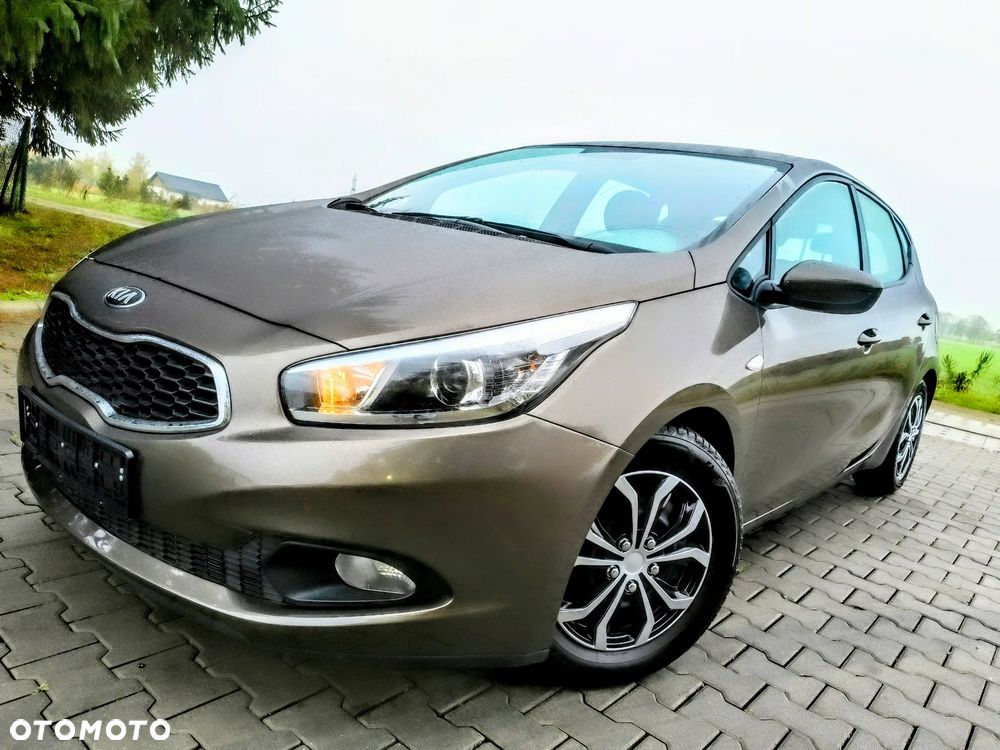 Kia Ceed - 6
