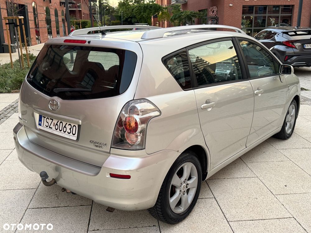 Toyota Corolla Verso 2.0 D-4D Terra 7os - 5