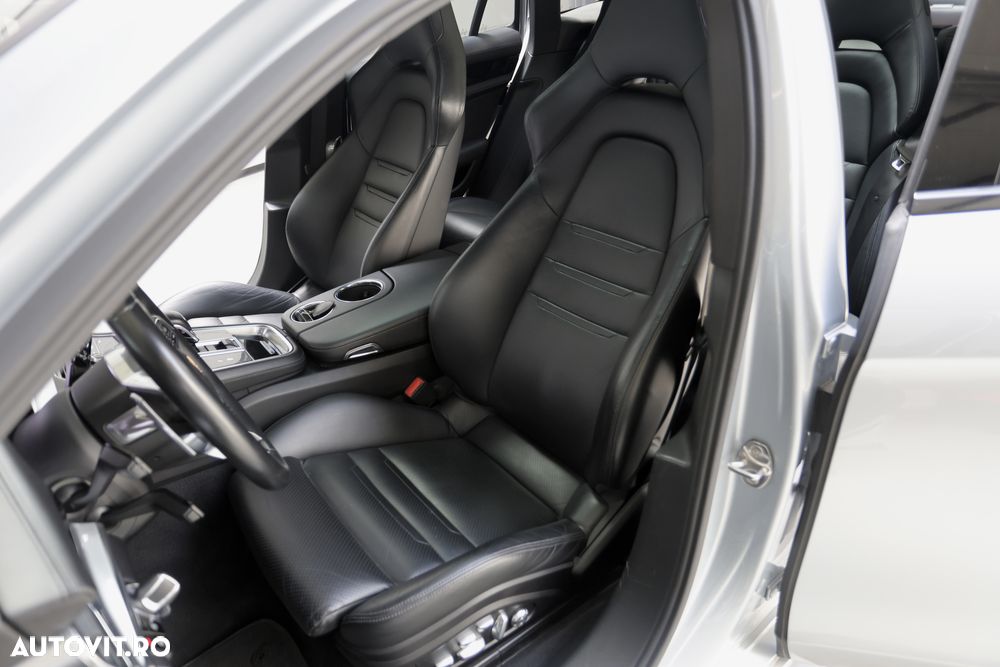 Porsche Panamera 4S Sport Turismo - 4