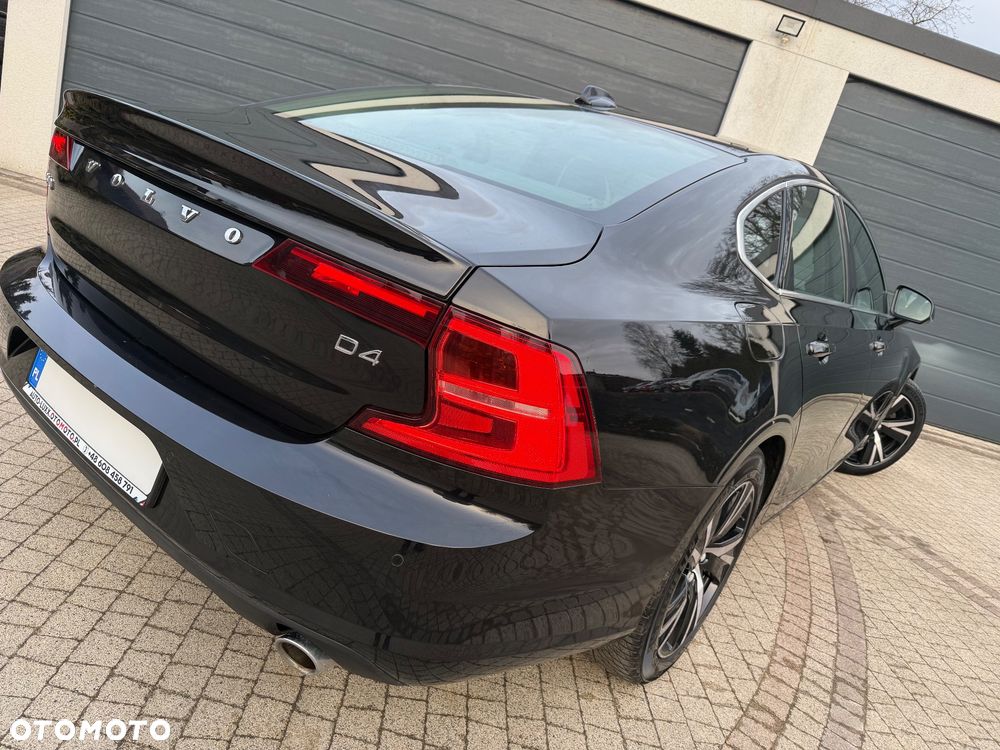 Volvo S90 - 16