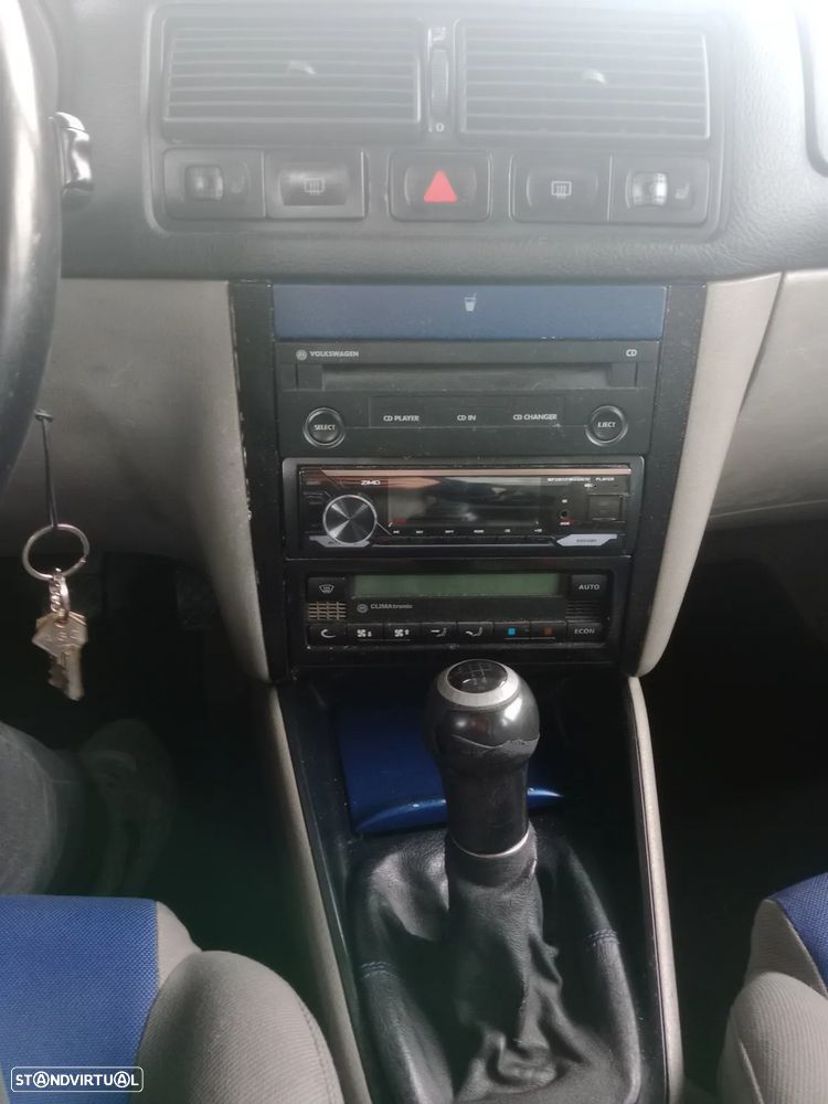 VW Golf 1.9 TDi Confortline - 4