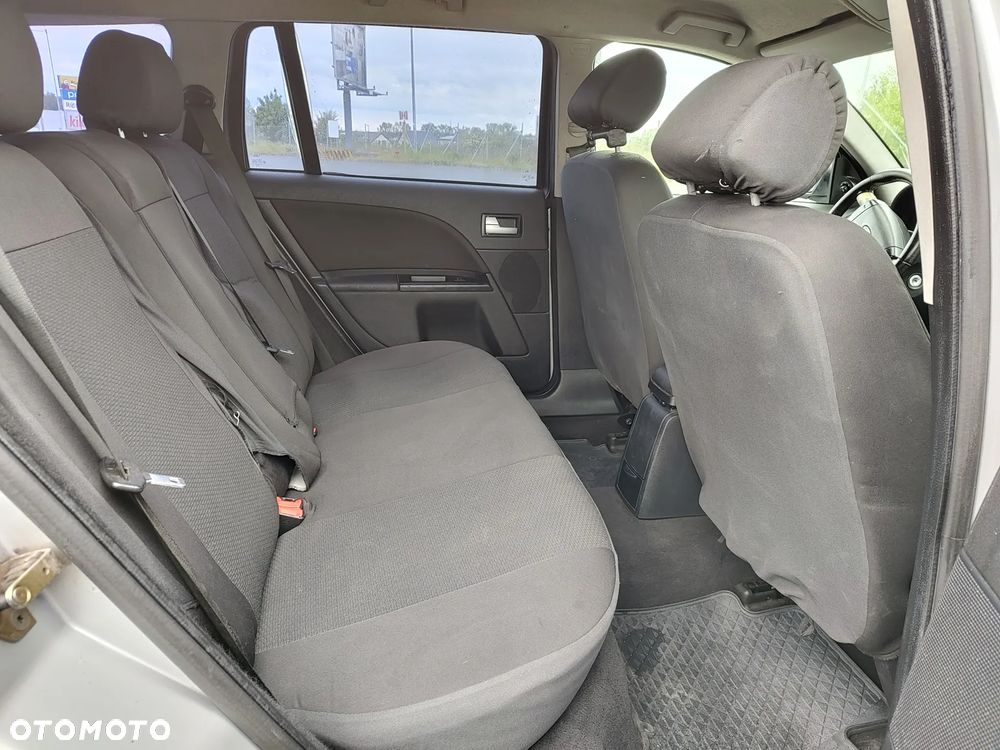 Ford Mondeo 2.0 TDCI DPF Trend - 12