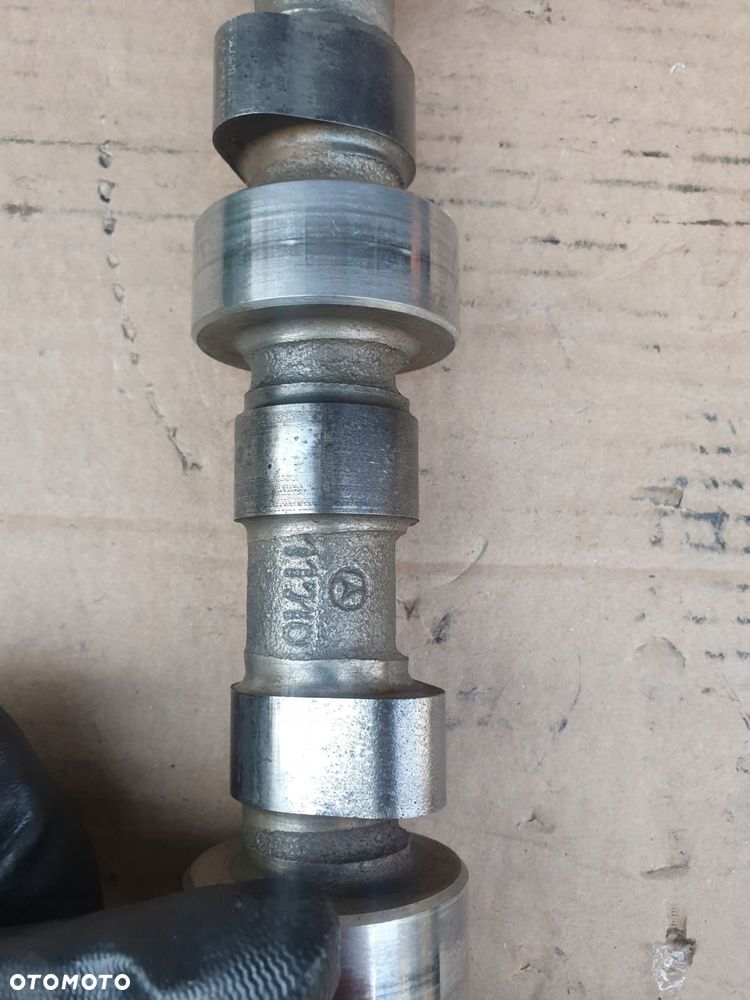 wałek rozrządu mercedes w126 500 5.0 v8 - 4