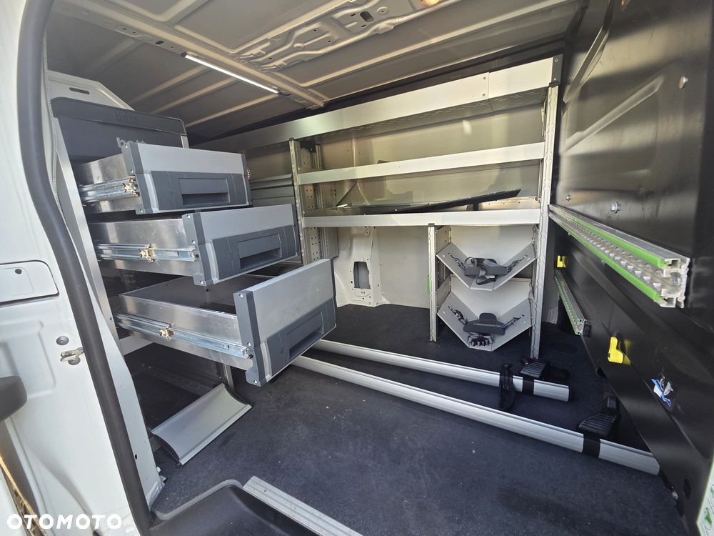 Peugeot Expert Long 3,0t Premium (bryg.) - 33