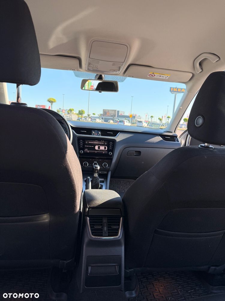 Skoda Octavia 1.4 TSI Ambition - 32