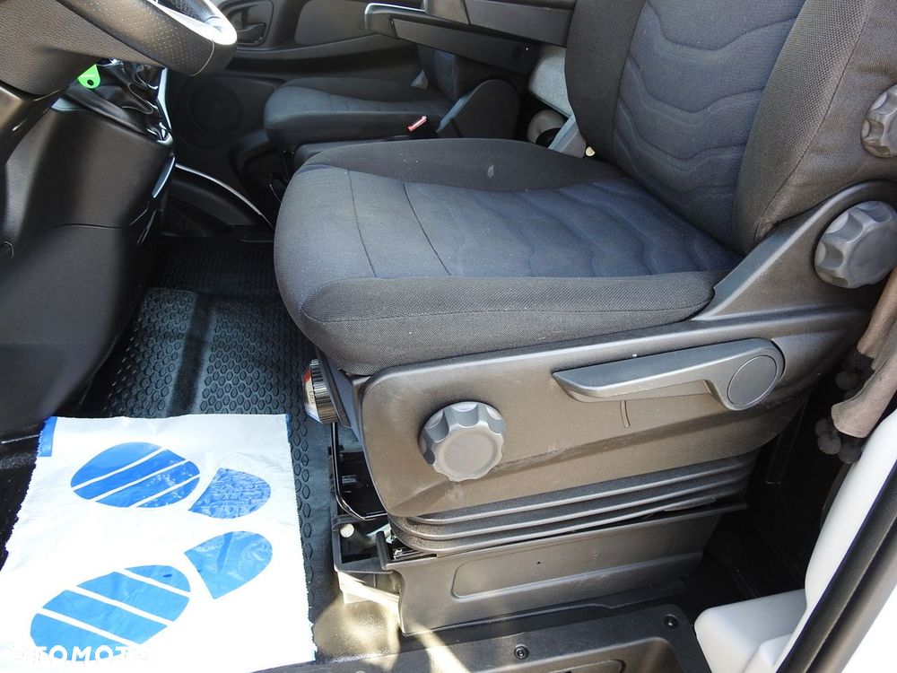 Iveco DAILY 70C18 KONTENER WINDA 14 PALET WEBASTO TEMPOMAT NAWIGACJA LEDY BLIŹNIACZE KOŁA KLIMATYZACJA  180KM - 29