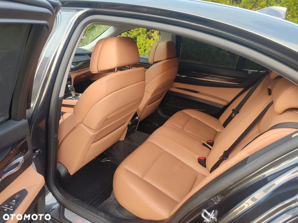 BMW Seria 7 730d - 10
