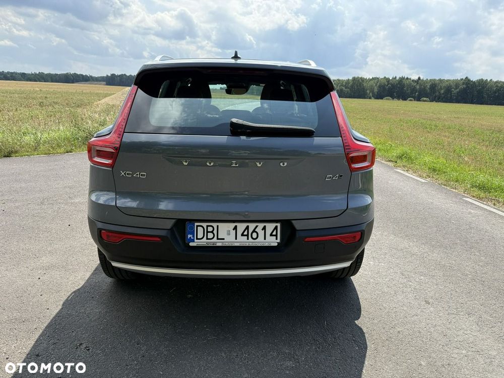 Volvo XC 40 D4 AWD Momentum Pro - 14
