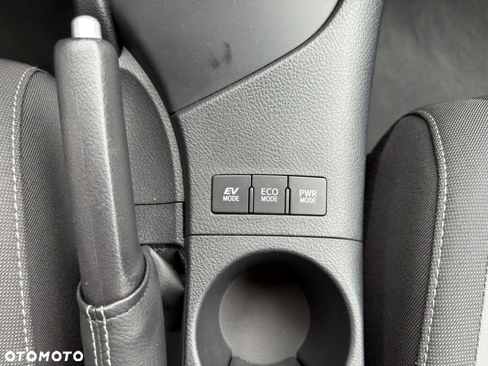 Toyota Auris 1.8 VVT-i Automatik Comfort - 24