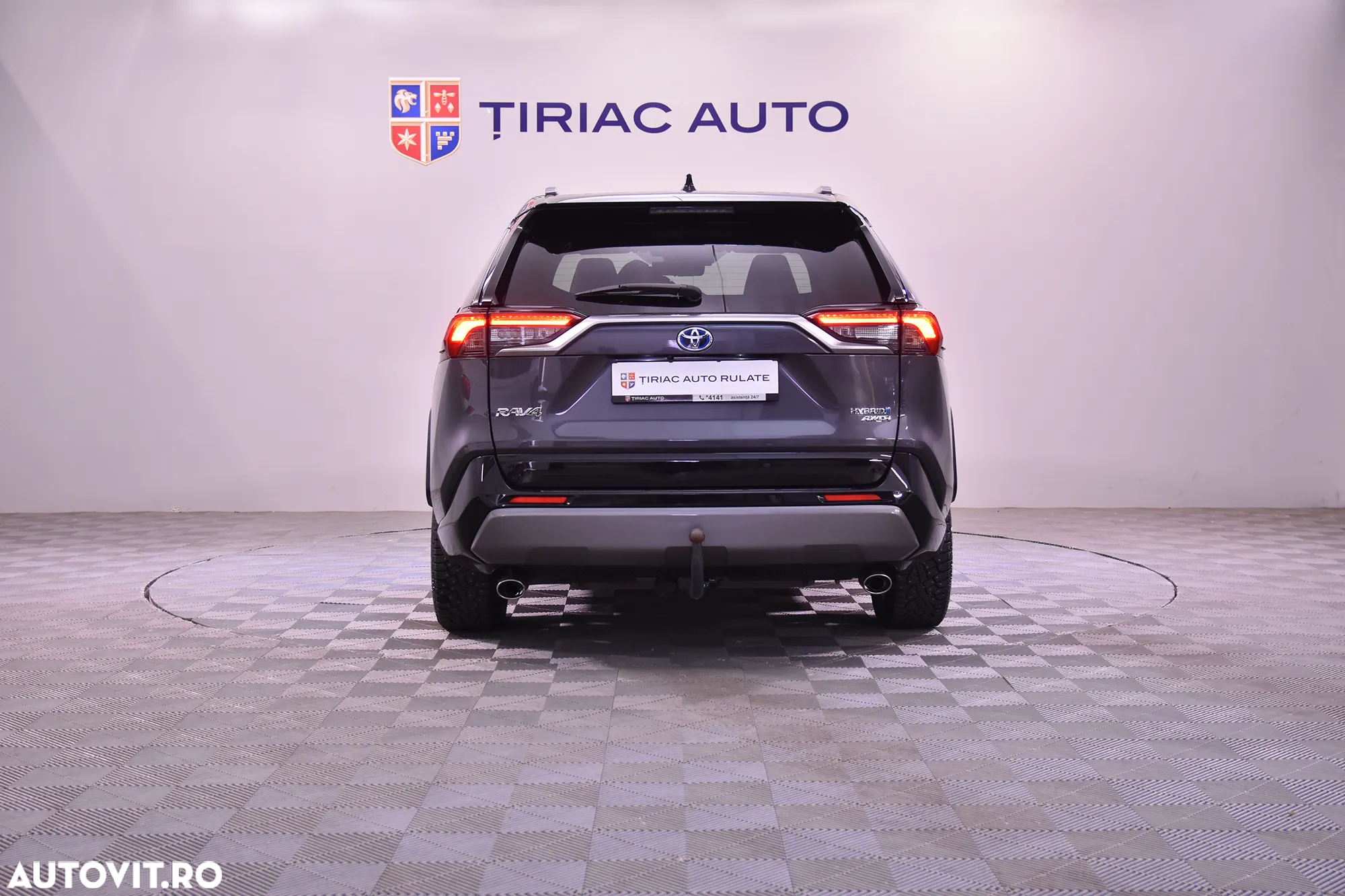 Toyota RAV4 - 4