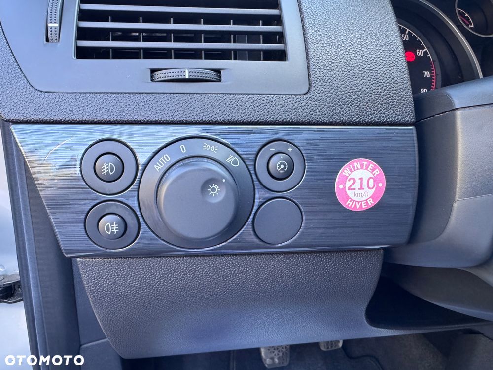 Opel Astra 2.0 Turbo Cosmo - 24