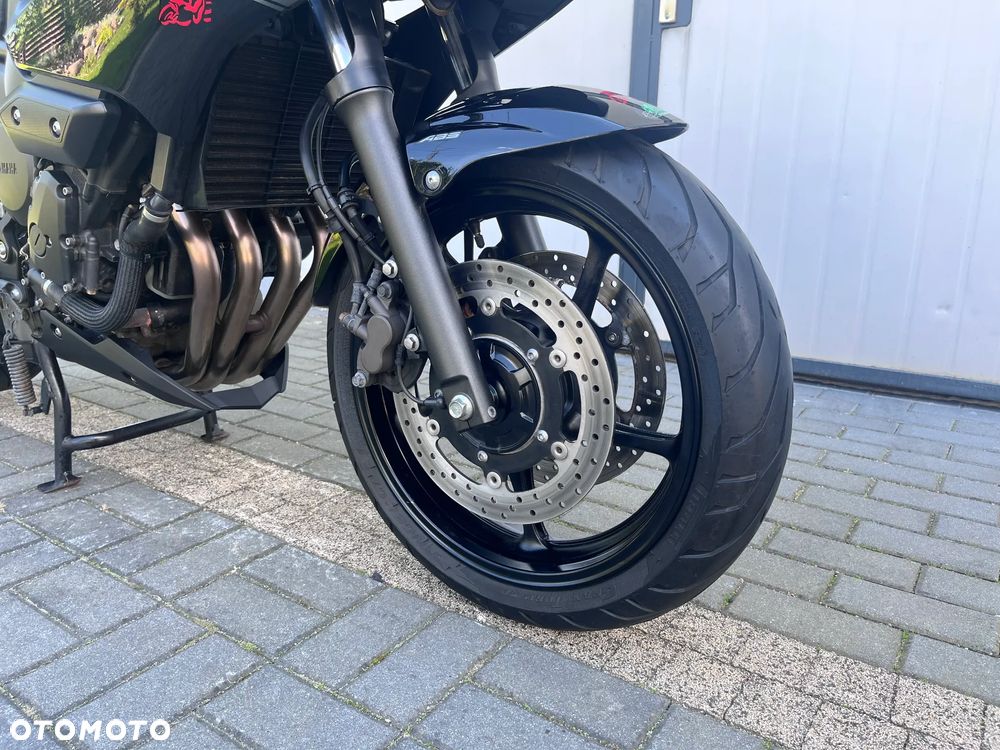 Yamaha XJ - 26