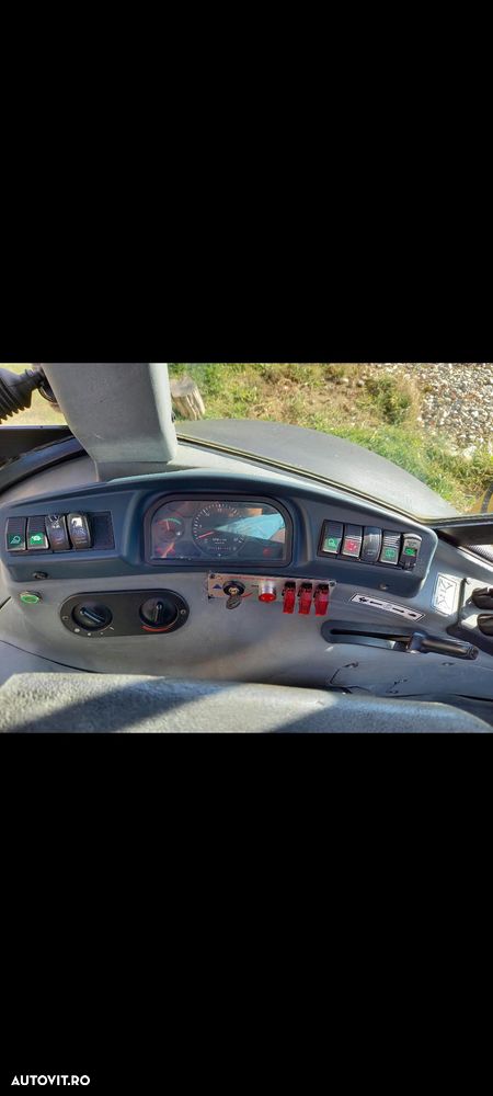 New Holland Lb95 - 19