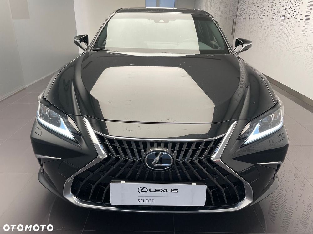 Lexus ES 300h Business Edition - 3
