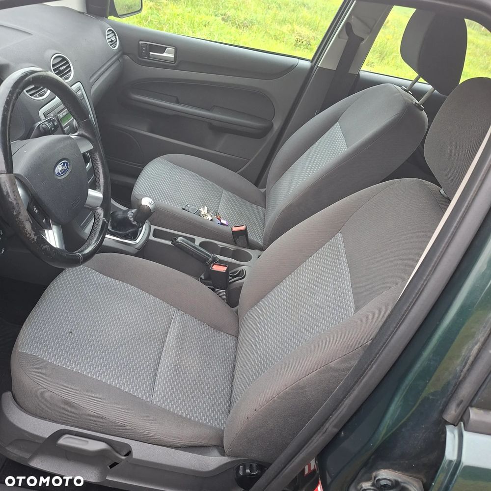 Ford Focus - 12