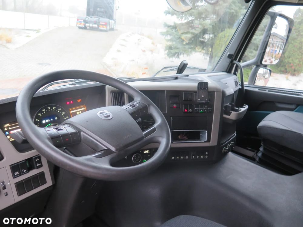 Volvo FM 4X2 460 KM - 11