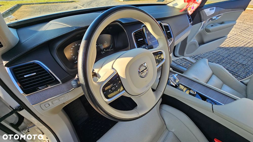 Volvo XC 90 T8 AWD Plug-In Hybrid Inscription 7os - 12