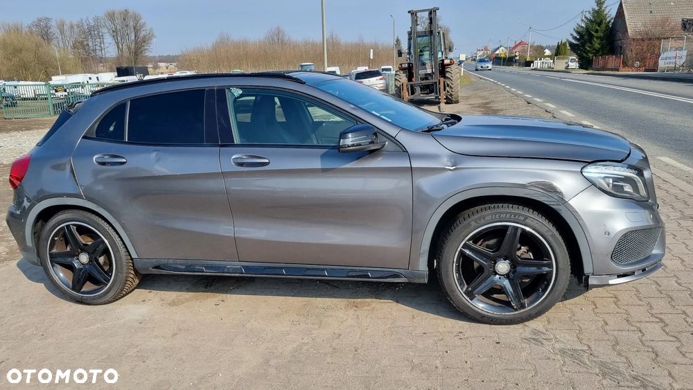Mercedes-Benz GLA 200 (CDI) d 7G-DCT AMG Line - 4