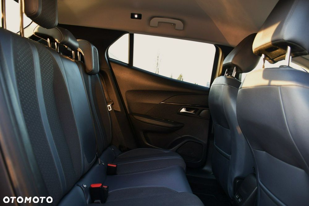 Peugeot 2008 1.2 PureTech Allure Pack S&S - 17