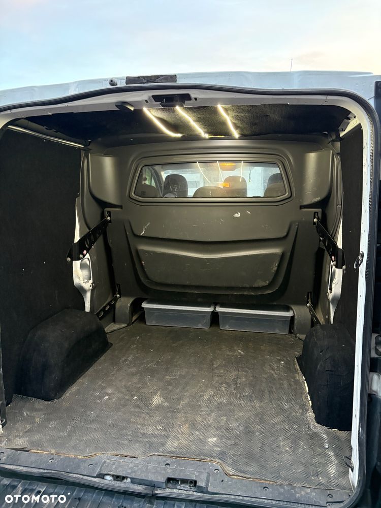 Opel Vivaro - 4