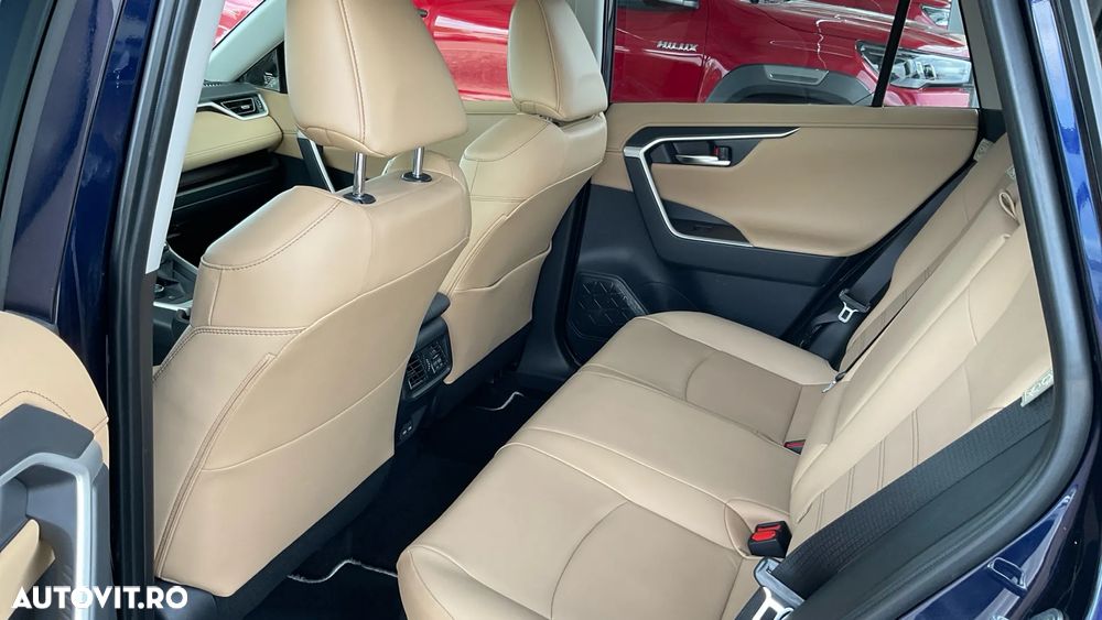 Toyota RAV4 2.5 VVT-iE 4x4 Luxury - 12