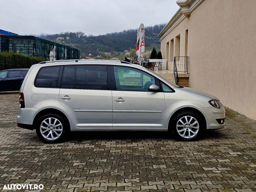 Volkswagen Touran 1.4 TSI DSG Freestyle - 3
