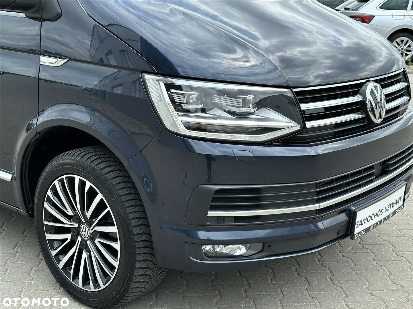 Volkswagen Caravelle - 37
