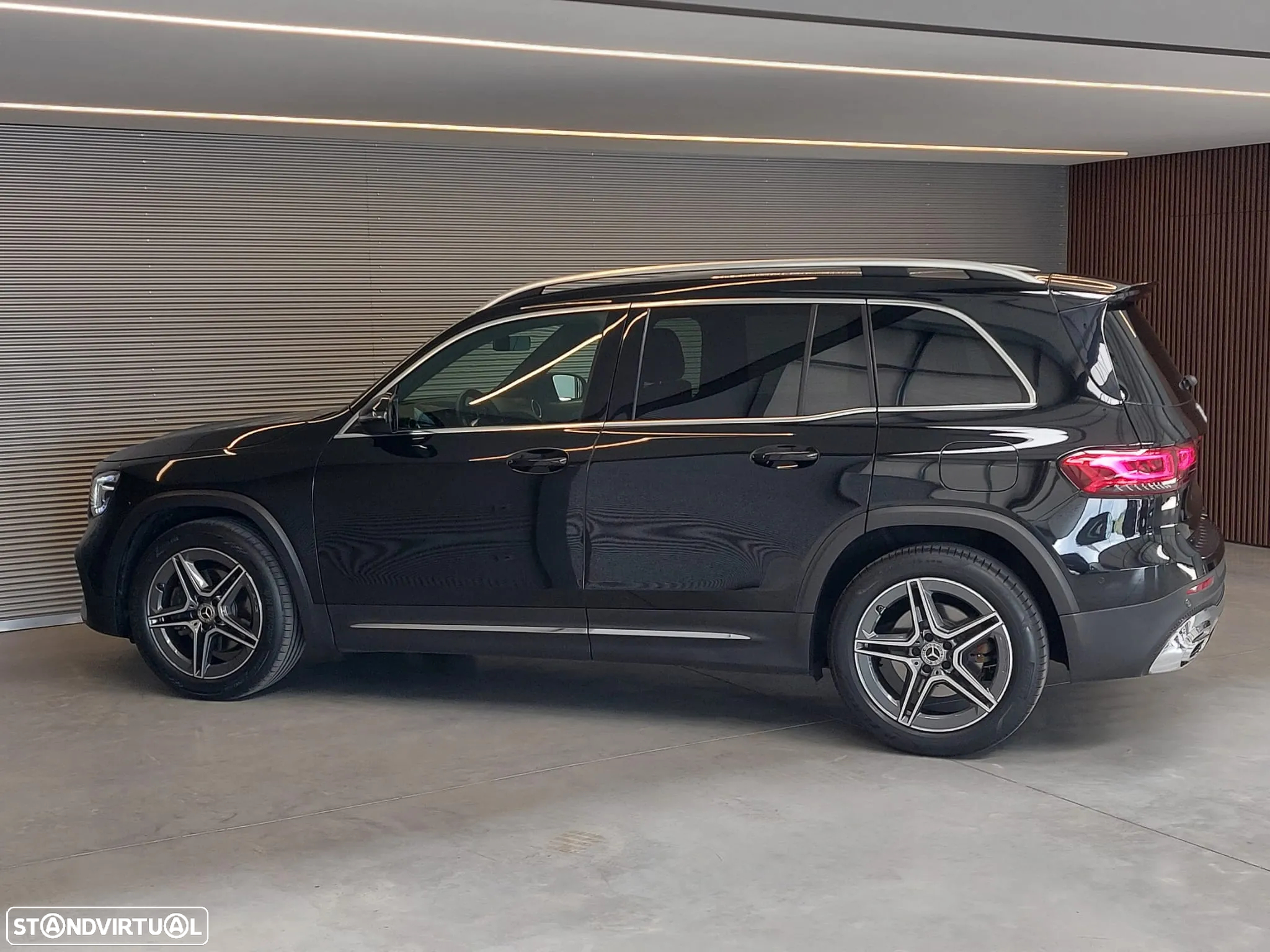 Mercedes-Benz GLB 200 AMG Line - 10