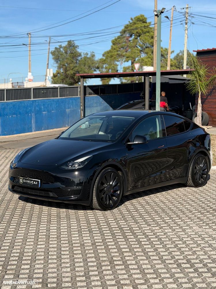 Tesla Model Y Performance Dual Motor AWD - 6