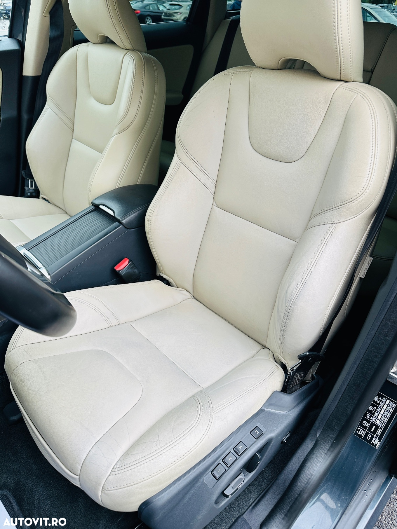 Volvo XC 60 D3 Geartronic Momentum - 9