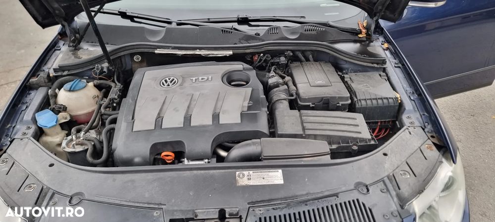Volkswagen Passat Variant 1.6 TDI BlueMotion - 11