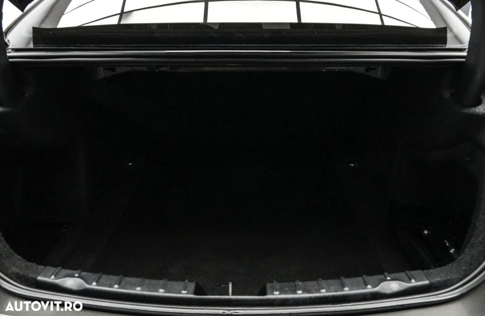 BMW Seria 3 - 23