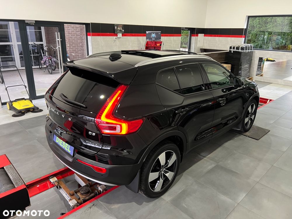 Volvo XC 40 D3 R-Design - 9