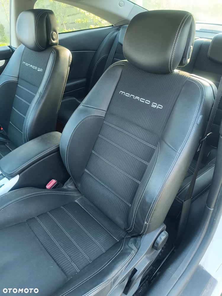 Renault Laguna dCi 175 FAP - 6