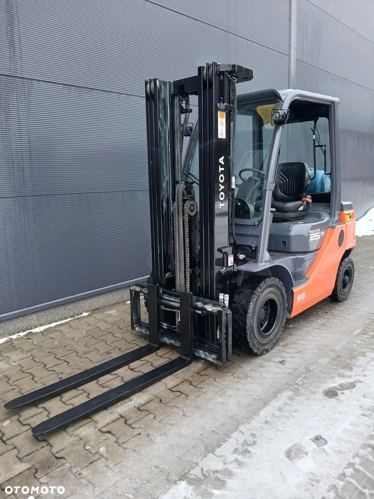 Toyota 02-8FGF25 - 4