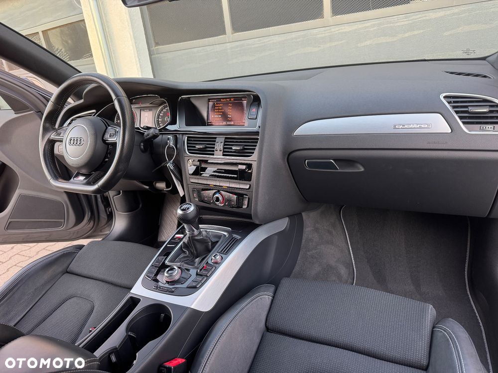 Audi A4 Avant 2.0 TDI DPF clean diesel quattro S line Sportpaket - 28