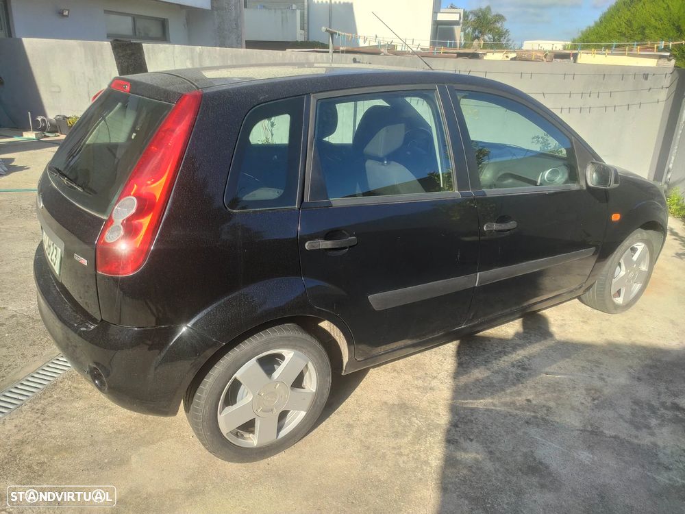 Ford Fiesta 1.4 TDCI Ghia - 4