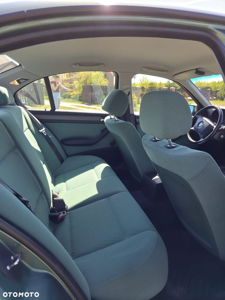 BMW Seria 3 - 19
