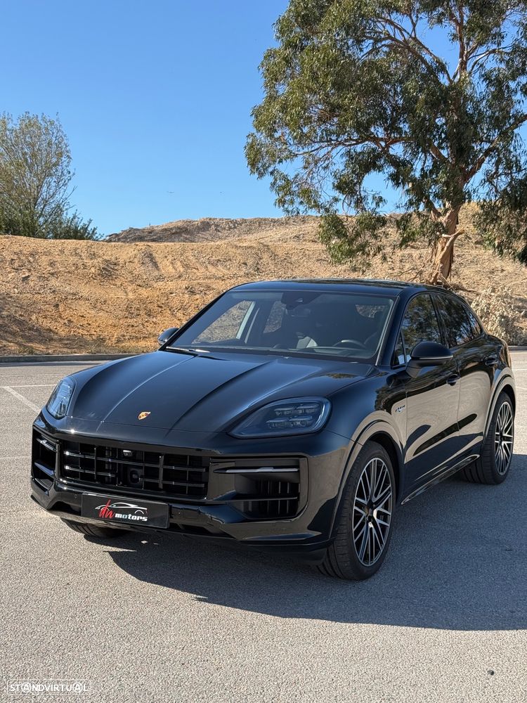 Porsche Cayenne Coupé E-Hybrid Black Edition - 4