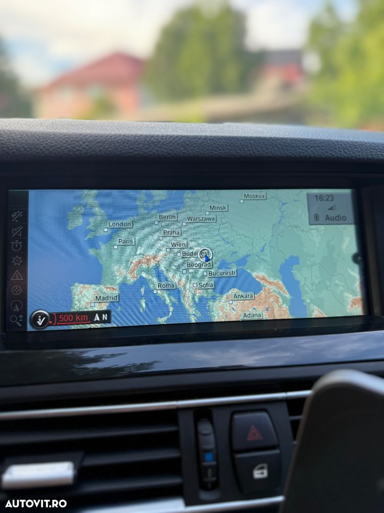 BMW Seria 5 520d Sport-Aut. - 17