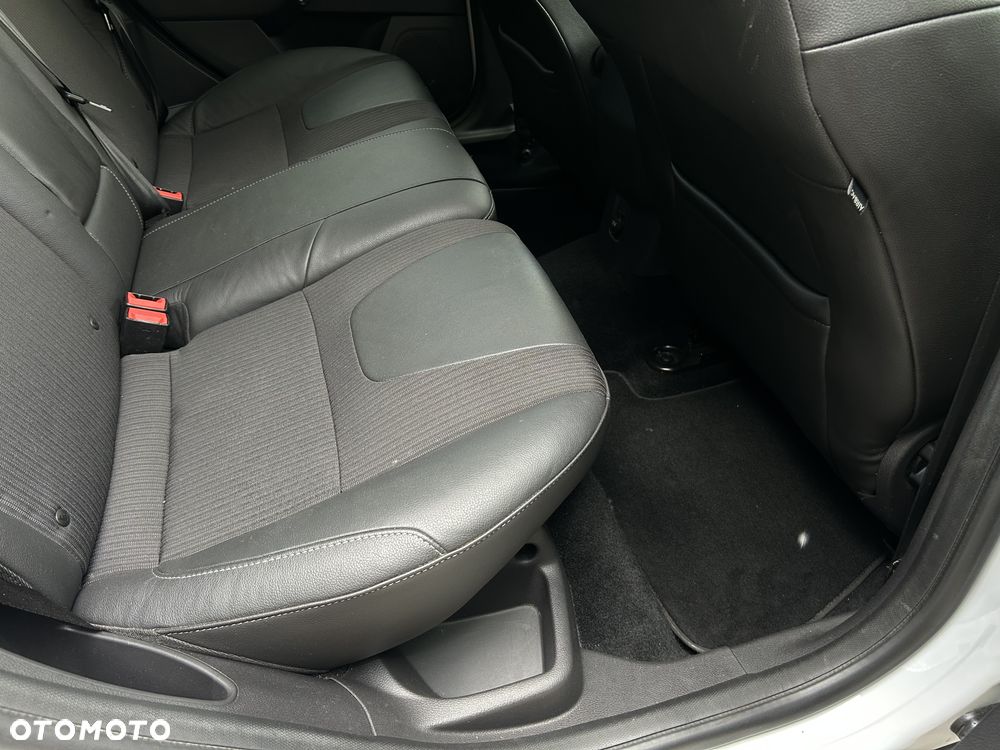 Ford Focus 1.6 EcoBoost Start-Stopp-System Titanium - 19